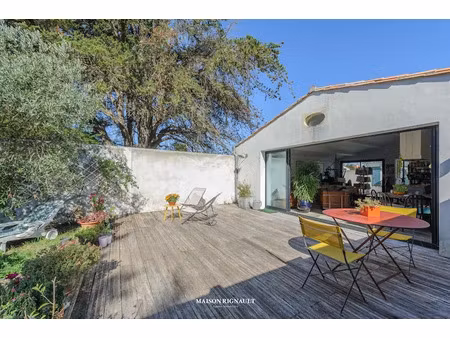 vente maison 5 pièces 125 m² à la couarde-sur-mer (17670)  895 000 €