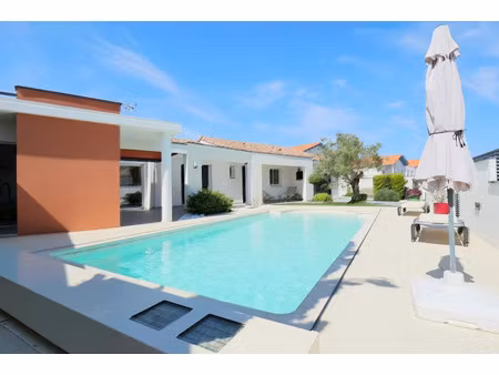 vente maison 5 pièces 160 m² à saint-georges-de-didonne (17110)  743 988 €