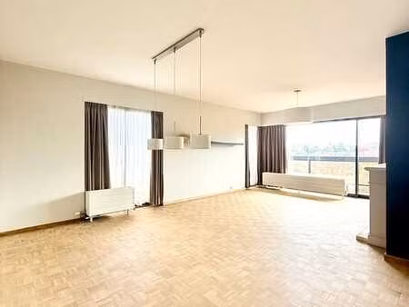 appartement de 112 m² avec terrasse  garage box et cave