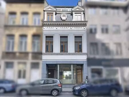 ixelles - commerce - rendement de 6 4% - surf. brute 98m²