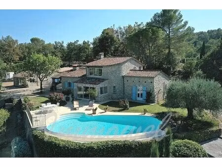 fayence – propriété en pierre avec vue dégagée  piscine à débordement  dépendance et insta