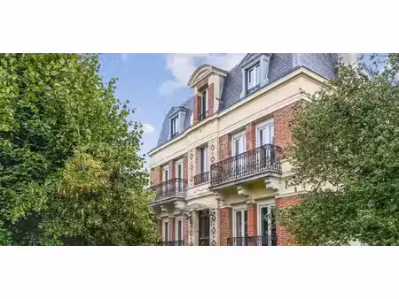 maison avec piscine et jardin sonchamp (78)