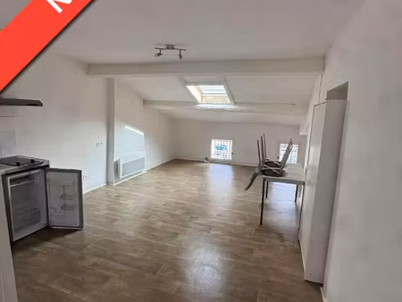 location appartement 1 pièce 25 m² à draguignan (83300)