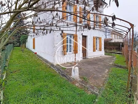 le fleix : maison familiale  avec grand jardin  garage et proximité des commodités