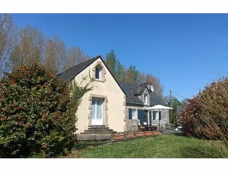 maison de charme avec dépendance et terrain de 2 hectares