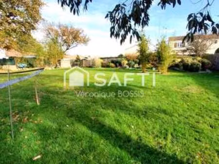 vente terrain piscine à la roche-sur-yon le bourg sous la roche (85000) : à vendre piscine