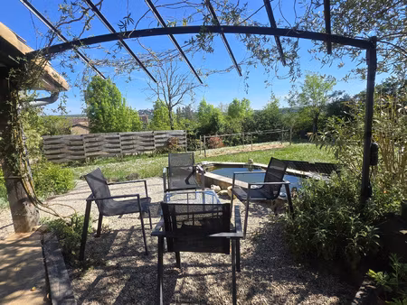 l'exception architecturale : un balcon sur cordes-sur-ciel