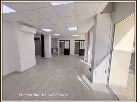 vente commerce 3 pièces 104 m² tarbes (65000)