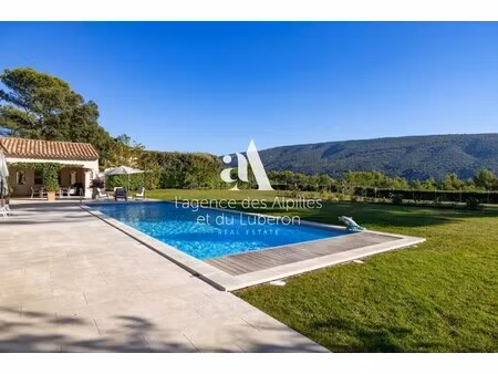 villa de luxe à vendre à gordes