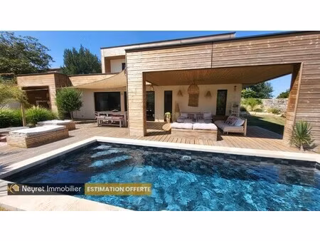 maison de luxe à vendre à lucenay