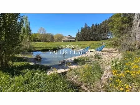 mas rénové au style contemporain avec gîte et piscine sur plus de 1 hectare de terrain