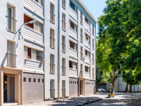 location appartement 3 pièces 58 m² à avignon (84140)