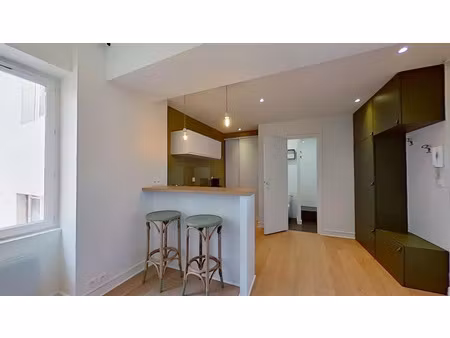 location appartement 2 pièces 26 m² à lyon 1 (69001)
