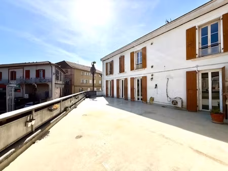 pamiers : appartement de type 3 a vendre avec grande terrass