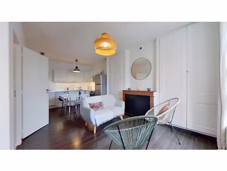 location appartement 3 pièces 45 m² à sathonay-camp (69580)