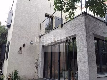 maison comme neuve dans un écrin de bambous