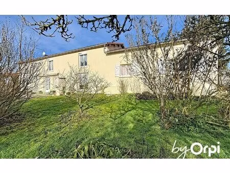 maison saint-éloy-les-mines 112 m² t-5 à vendre  120 000 €