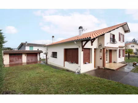 maison saint-pierre-du-mont m² t-5 à vendre  181 000 €