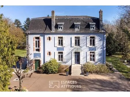 maison de maître rénovée dans parc clos avec accès rivière