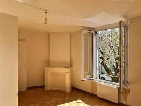 a vendre bar le duc appartement t2 1er étage 45 m²