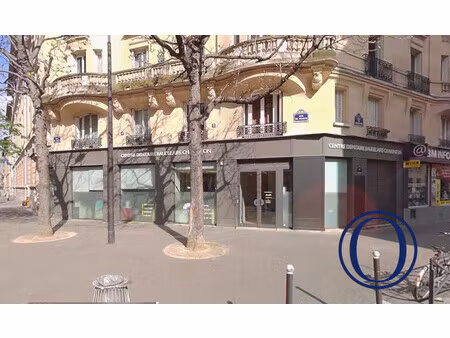 location local commercial