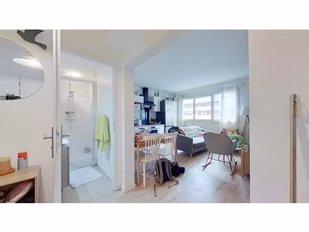 location appartement 5 pièces 76 m² à lyon 3 (69003)