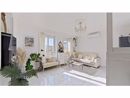 location appartement 2 pièces 43 m² à oullins-pierre-bénite (69310)