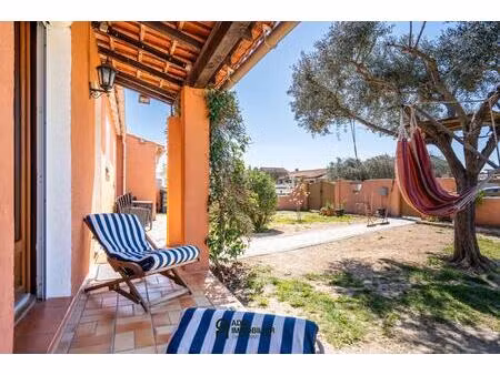 maison de plain-pied rénovée avec jardin piscinable