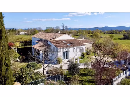 villa de type 7 sur 2350 m2 de terrain