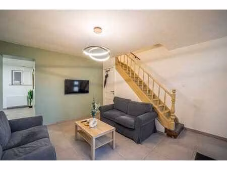 belle maison rénovée avec 3 chambres et jardin