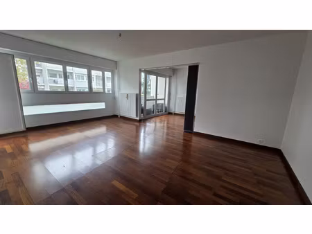 2 pieces orchidees - cave et parking