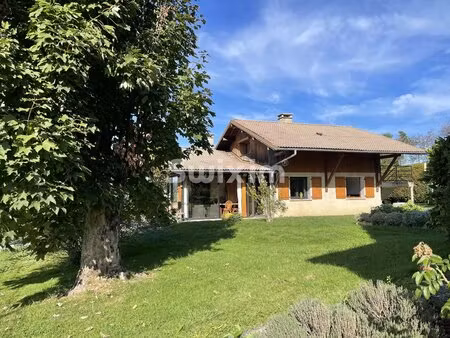 t4 82m2 rez-de-jardin avec grande terrasse