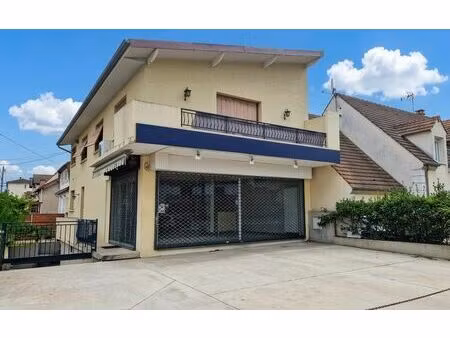 bien commercial mixte - habitation et boutique à vendre