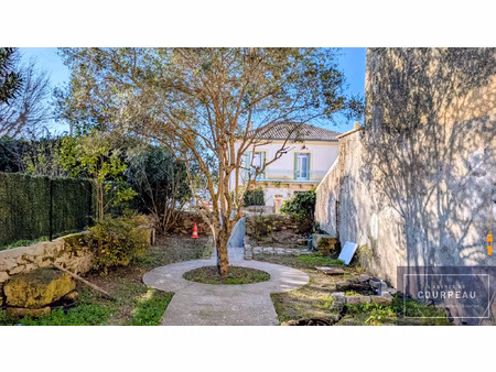 fabrègues superbe maison vigneronne de 280 m2 avec jardin