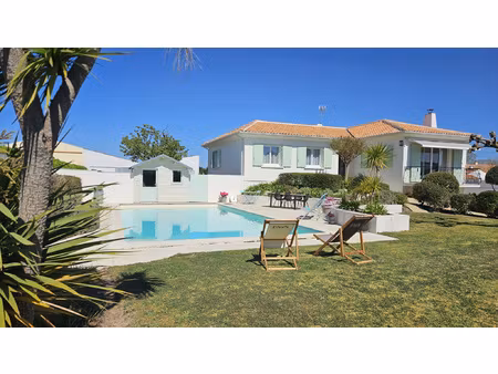 maison de 165 m2 habitables + garage + batiment atelier de 1