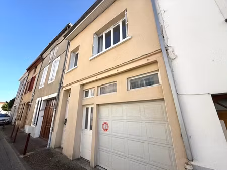 pamiers : maison de ville de type 4 a louer avec garage et t