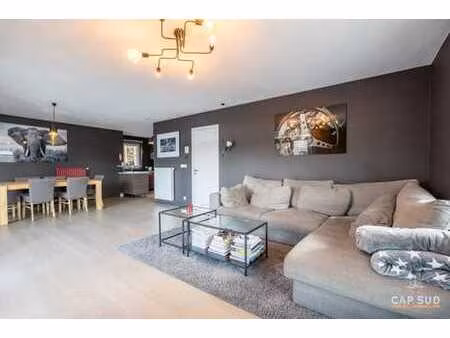 appartement deux chambres + terrasse + parking