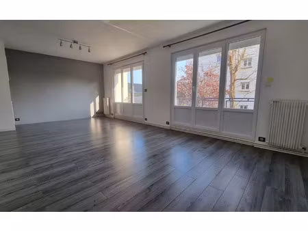 location appartement  m² t-4 à caen  923 €