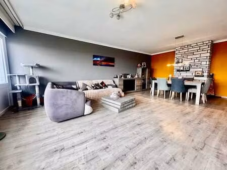 vue exceptionnelle sur bruxelles – spacieux appartement 2 ch
