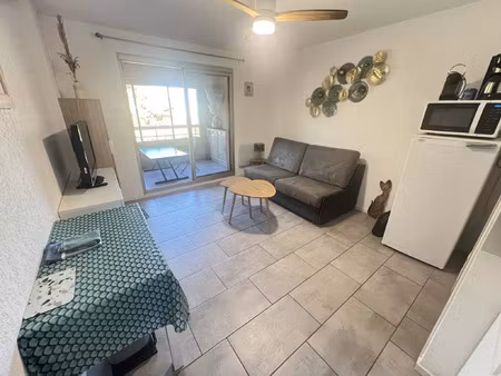 vente appartement 1 pièce 28 m² hyères (83400)