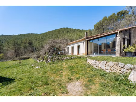 vente maison 5 pièces 130 m² saint-zacharie (83640)