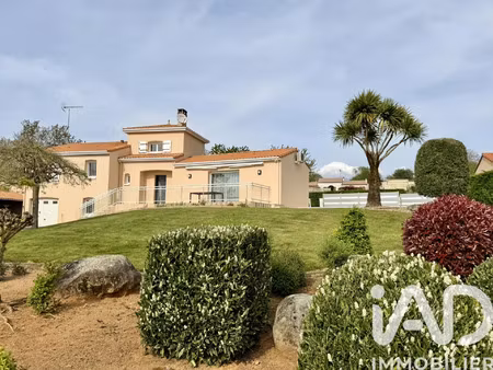 vente maison 5 pièces 126 m² mervent (85200)