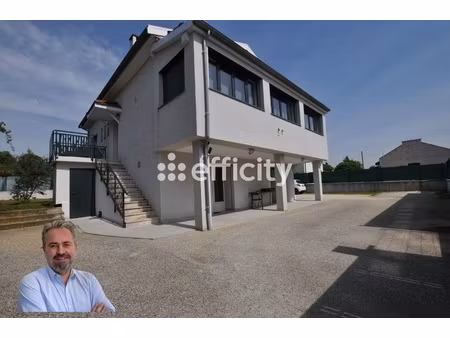 maison 8 pièces - 240 m²