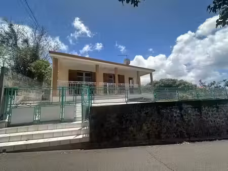 vente maison 3 pièces 73.31 m² à basse terre (97100)  155 000 €