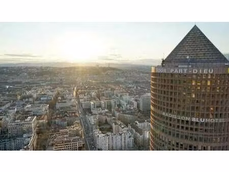 location bureaux 98 m² à 442 m²