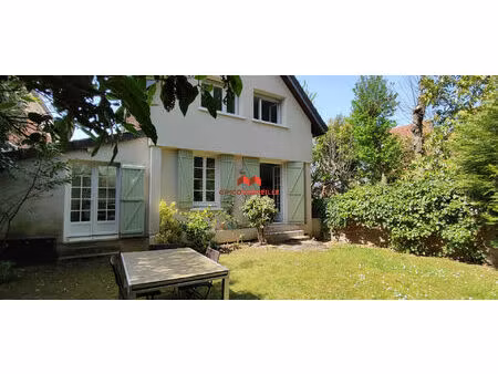 maison 5 p la celle st cloud