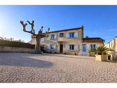 maison familiale 5 pièces - 126 m2 - 4 chambres - jardin - g