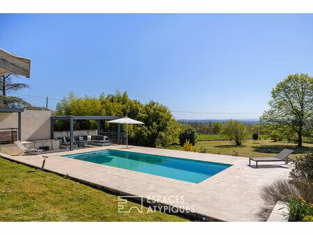 maison familiale avec vue et piscine