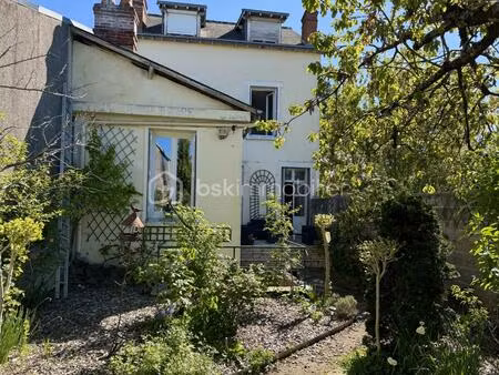 maison familiale de 168 m2 et 7 chambres sur jardin clos saint cyr sur loire