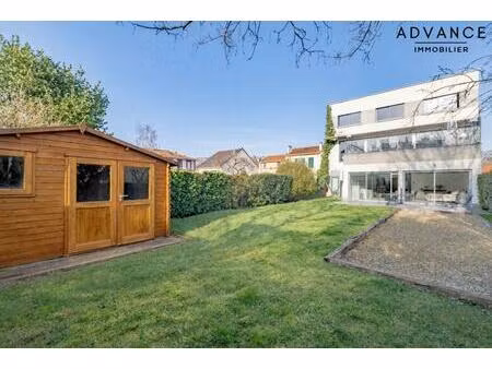 immeuble mixte d’exception avec ascenseur